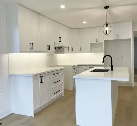 White kitchen — island